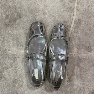 Larroude Silver Blair Ballet Flats Size 9